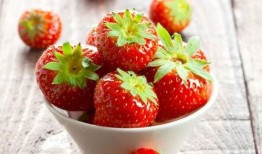 吃鸡皮肤爆料最新草莓,吃鸡战场再添一抹甜蜜色彩